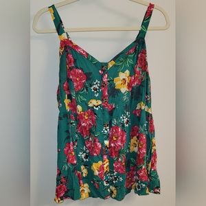 Torrid size 0 green floral babydoll sleeveless shirt